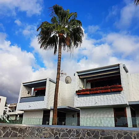 Beautiful In Apartamerica, Americas La140