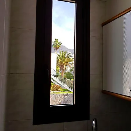 Beautiful In Apartamerica, Americas La140